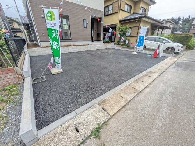 つくば市観音台　第15　新築戸建ての駐車場|駐車3台可能で、出し入れしやすいゆとりのカースペース。
月々の駐車場代が不要な点も大きな魅力です。