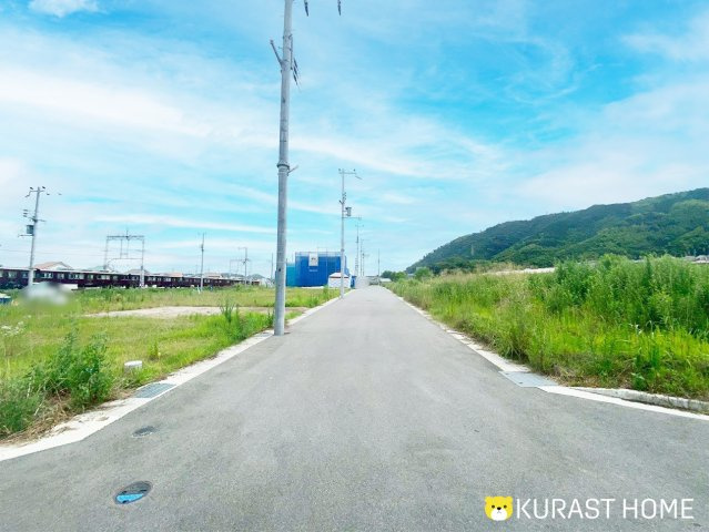 乙訓郡大山崎町円明寺西法寺　建築条件なし土地の前面道路含む現地写真
