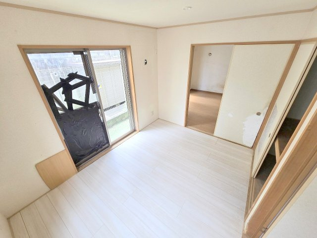 青梅市柚木町1丁目　中古戸建の洋室