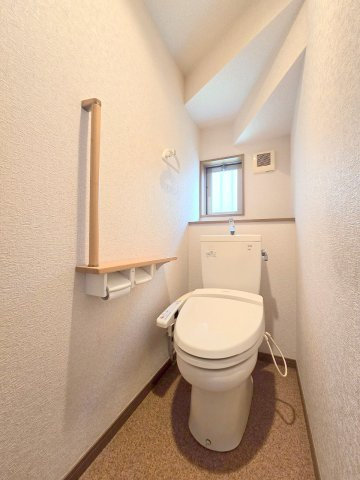 青梅市柚木町1丁目　中古戸建のトイレ
