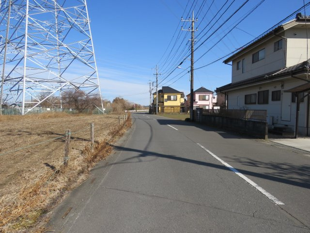 坂戸市多和目売地の前面道路含む現地写真