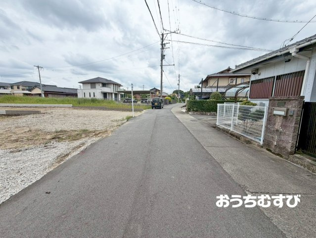 春日井市上条町6丁目(全5棟)の前面道路含む現地写真