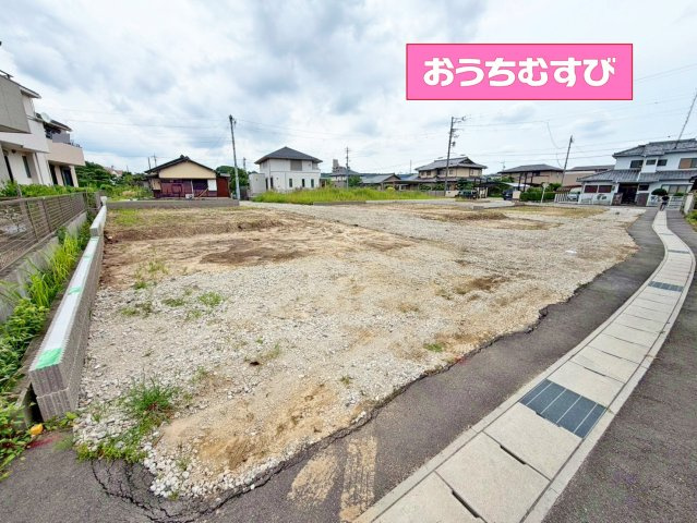 春日井市上条町6丁目(全5棟)の前面道路含む現地写真