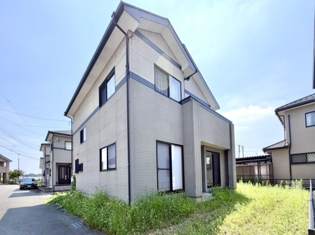 【中古戸建】本庄市寿2丁目　 の外観|■外観｜少し気になる！資料請求だけ！大歓迎です♪お気軽に木ノ葉プランニング高崎店までお問い合わせください♪