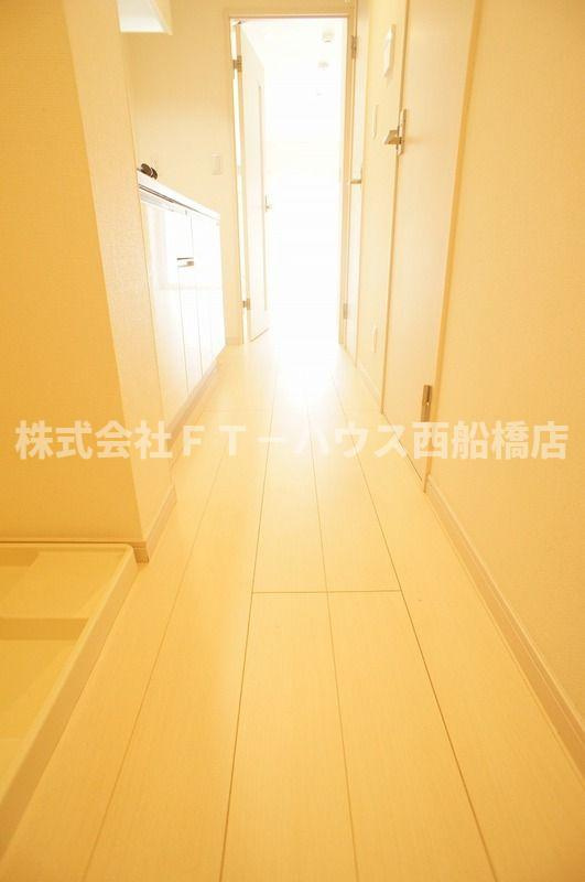 リブリ・船橋宮本の玄関