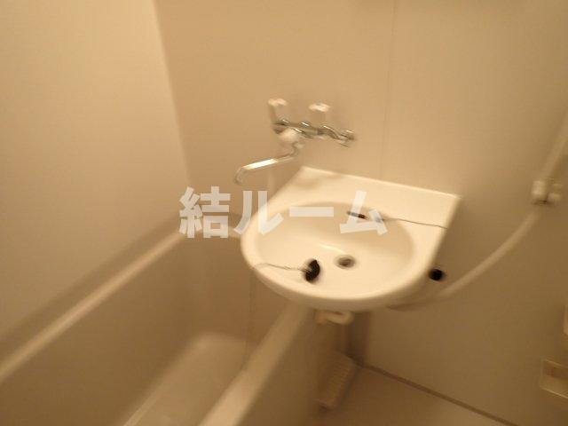 新宿区大久保２丁目の賃貸マンションの浴室