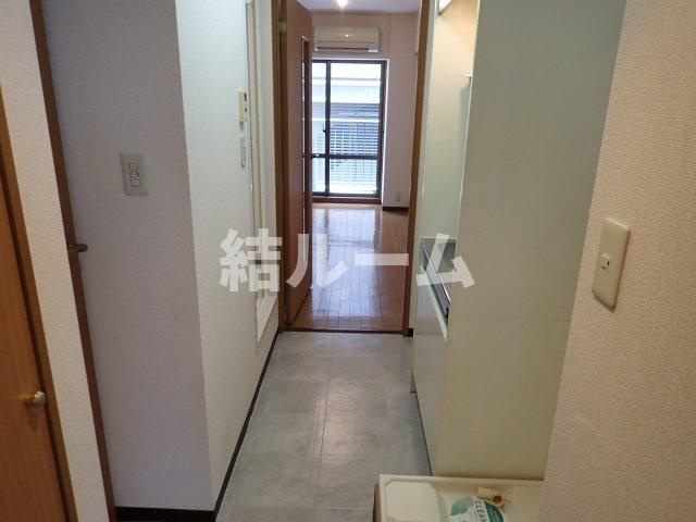 新宿区大久保２丁目の賃貸マンションの玄関