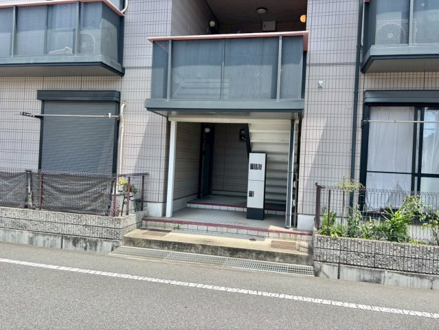 ディアス中島　B棟のエントランス