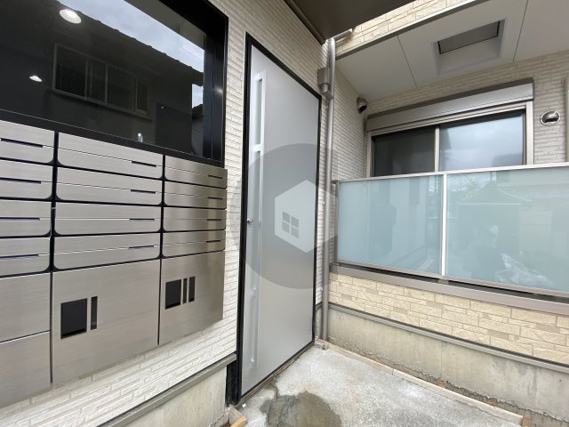 トップヒル森河内のエントランス