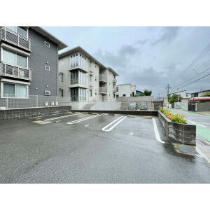 D-room長住北A棟　長住小学校区の駐車場