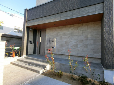 【エントランス】 | フィアスコート北助松2