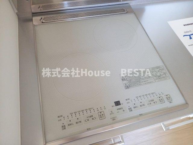 セレニテ神戸駅前アリエのキッチン