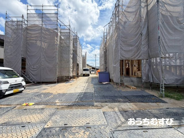 春日井市上条町6丁目(全5棟)の前面道路含む現地写真