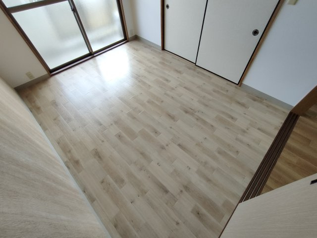 ヴィヴァレ東岩槻の洋室|広々とした洋室です