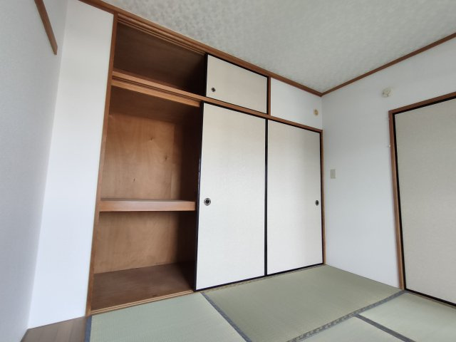 ヴィヴァレ東岩槻の和室|畳の上でゆっくりとくつろげる和室です