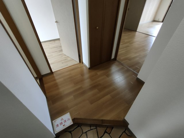 ヴィヴァレ東岩槻の内装|内装は落ち着いています