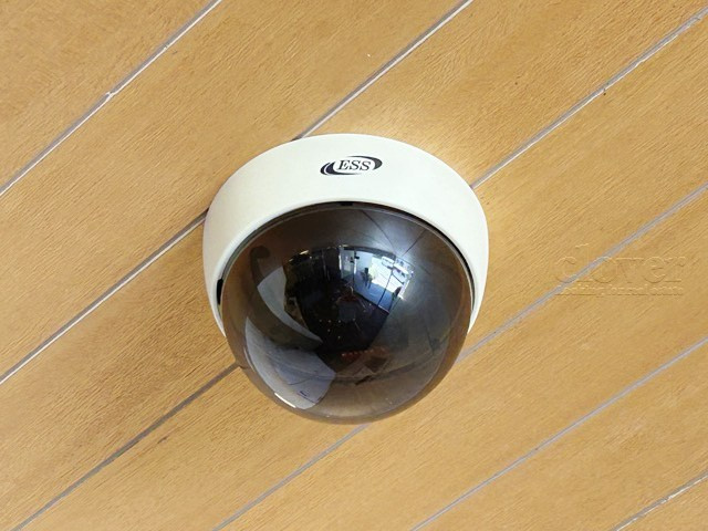【防犯設備】 | グランドメゾン麻布十番館 | 建物や敷地の隅々に目を光らせる防犯カメラが設置されています。現地を見学される際には、カメラの存在やその台数にも意識を払ってみてください。～即日のご見学可能～　お問合せはお気軽にどうぞ。