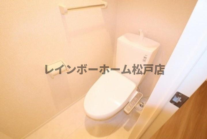 仲介手数料（賃料の1.10ヵ月）の50％OFF対象物件！のトイレ