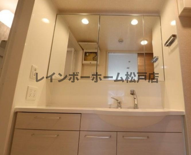 仲介手数料（賃料の1.10ヵ月）の50％OFF対象物件！の洗面所