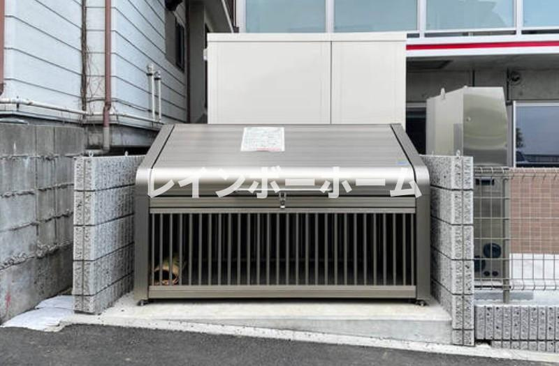 レオ伍拾八番館のエントランス
