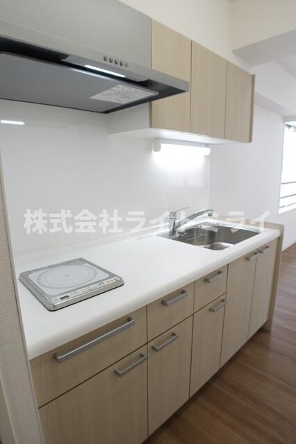 ＤｅＬＣＣＳ　神楽坂五軒町のキッチン| 