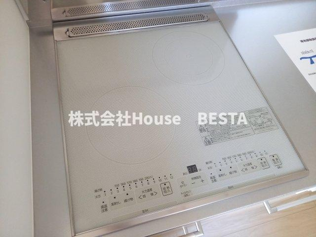 セレニテ神戸駅前アリエのキッチン