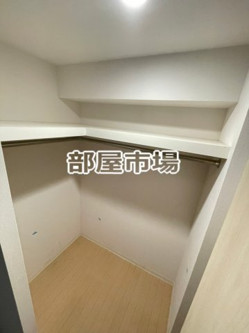 フィオーレ元浅草の収納|ウォークインクローゼット