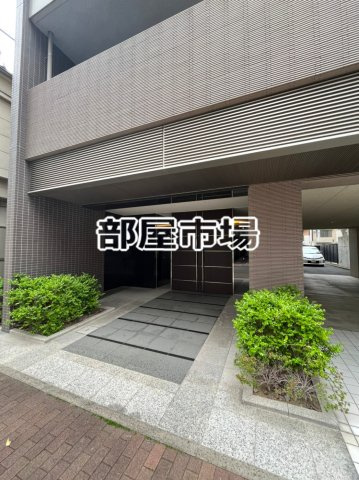 フィオーレ元浅草のエントランス