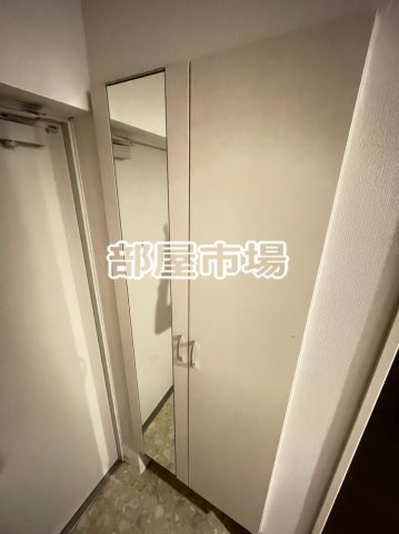 フィオーレ元浅草の玄関|シューズボックス