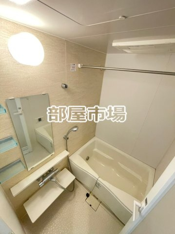 フィオーレ元浅草の浴室