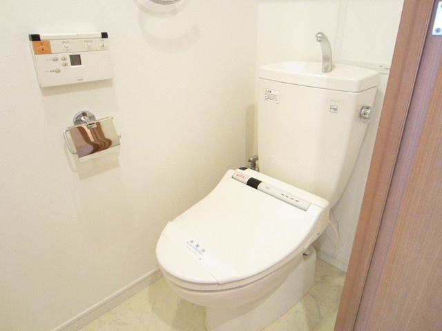 デュオステージ東十条のトイレ|温水洗浄機能付きトイレ完備！