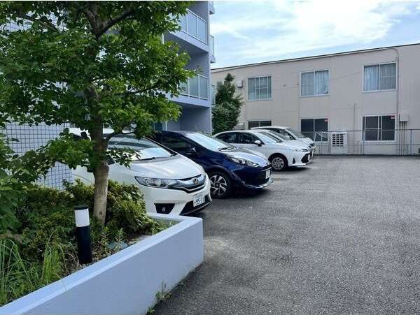 パークスクエア21の駐車場