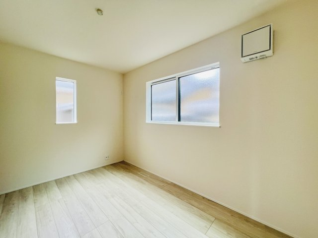前橋市朝倉町の洋室|プライバシーも確保出来る間取りも魅力的♪
