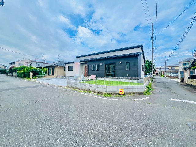 前橋市朝倉町の前面道路含む現地写真|閑静な住宅地
