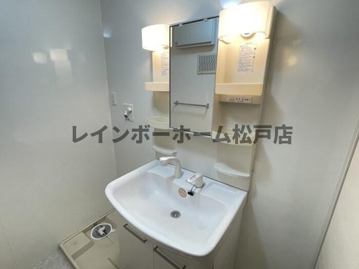 仲介手数料（賃料の1.10ヵ月）の50％OFF対象物件！の洗面所