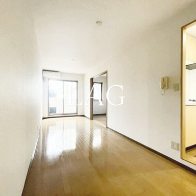 【居間・リビング】 | エクセレント東綾瀬 | 洋室のお部屋です。