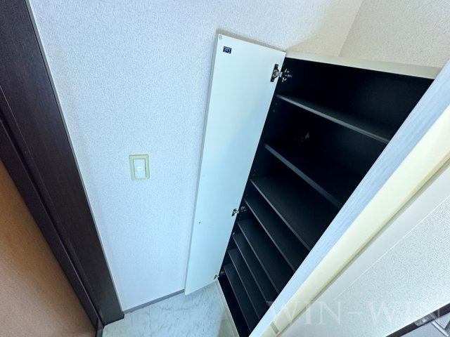 モードワン鴨田の玄関