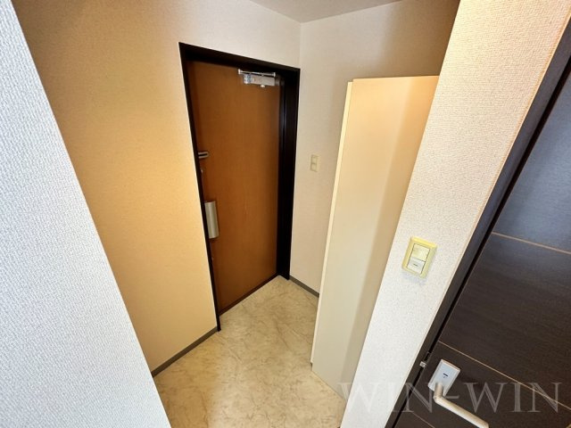 モードワン鴨田の玄関