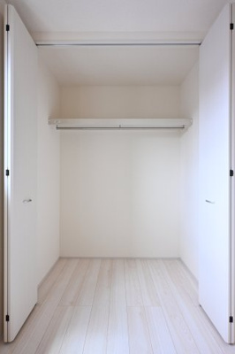 【収納】 | 太田市第2鳥山中町　リーブルガーデン | 各居室に収納付きでお部屋もスッキリ片付きます♪
