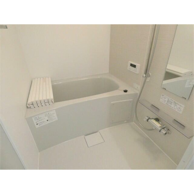 【浴室】 | ベラルーチェ | 追い焚き機能、浴室乾燥機付きバス。