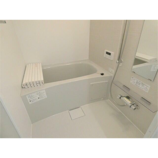 【浴室】 | ベラルーチェ | 追い焚き機能、浴室乾燥機付きバス。