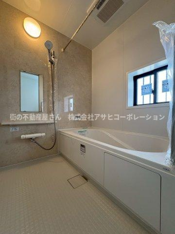 須磨区竜が台6丁目　新築戸建て　A号棟の浴室|1坪タイプのお風呂は広々としていてお子様と入ったとしても充分です！