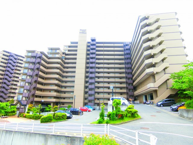 ライオンズマンション千代田弐番館の外観