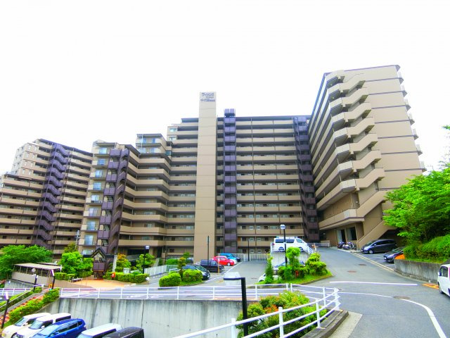 ライオンズマンション千代田弐番館の外観