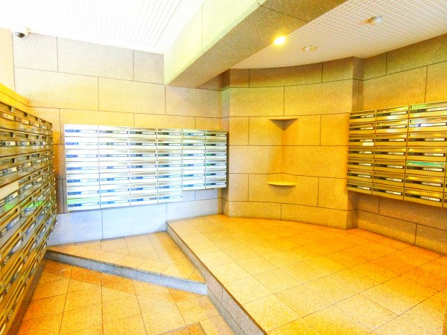 ライオンズマンション千代田弐番館のロビー