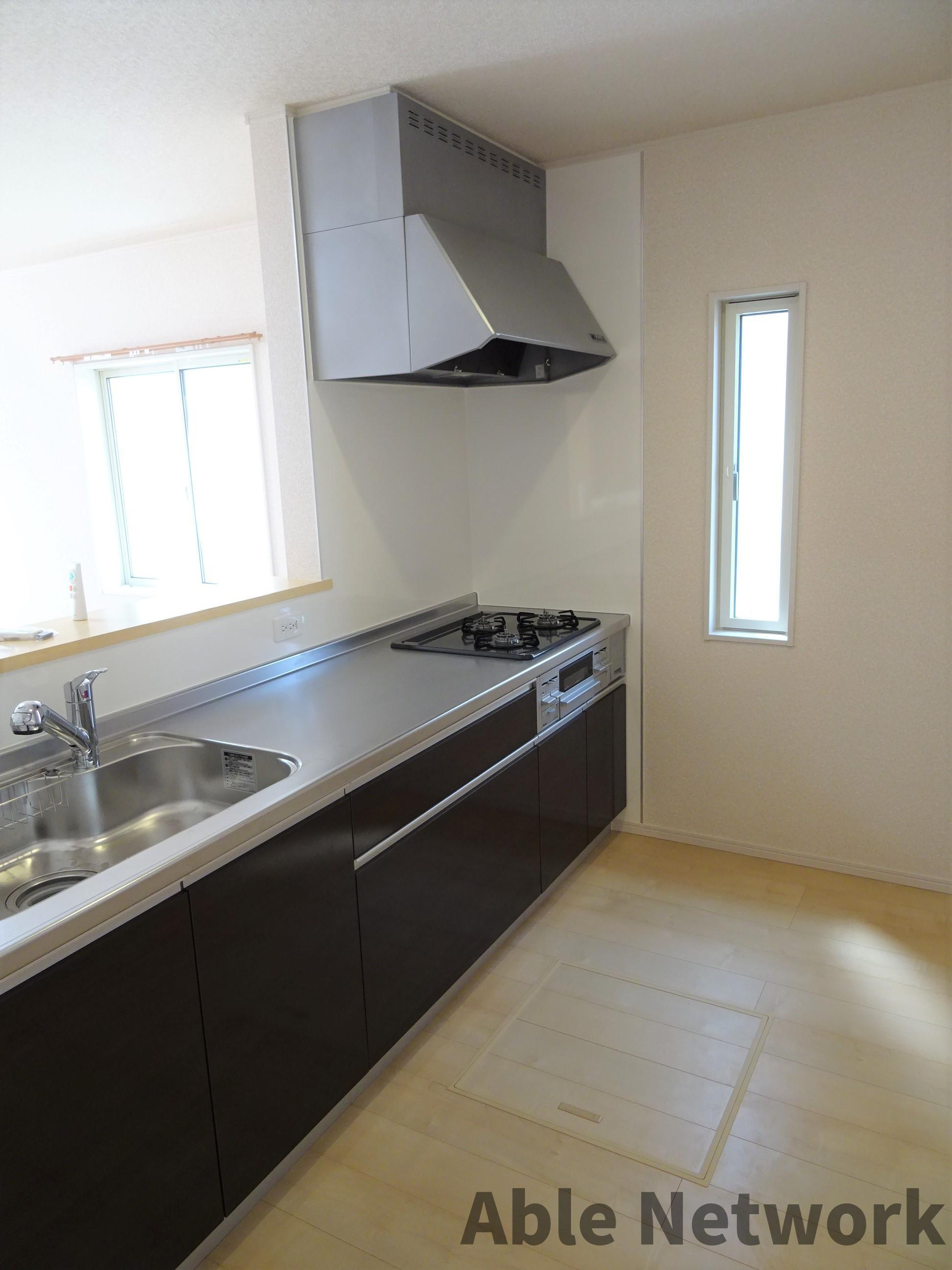 草野エステート土合貸家Ⅱのキッチン|対面式システムキッチン☆
