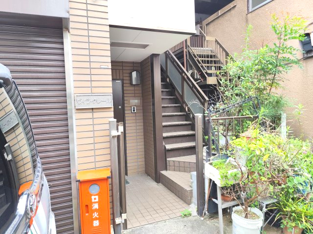 ヴィラ・クレールのエントランス