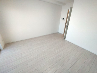  | グランシアター高井田
