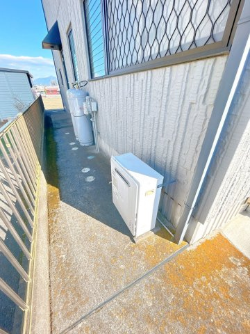 下妻市平沼　中古戸建のその他|【リフォーム中　6/28更新】給湯器の写真です。