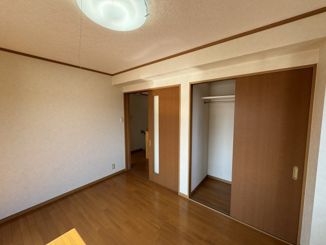 和歌山市北新博労町・中古戸建・54805の洋室